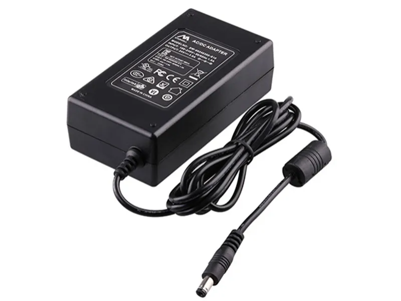 Universalis AC / DC Power Adapter